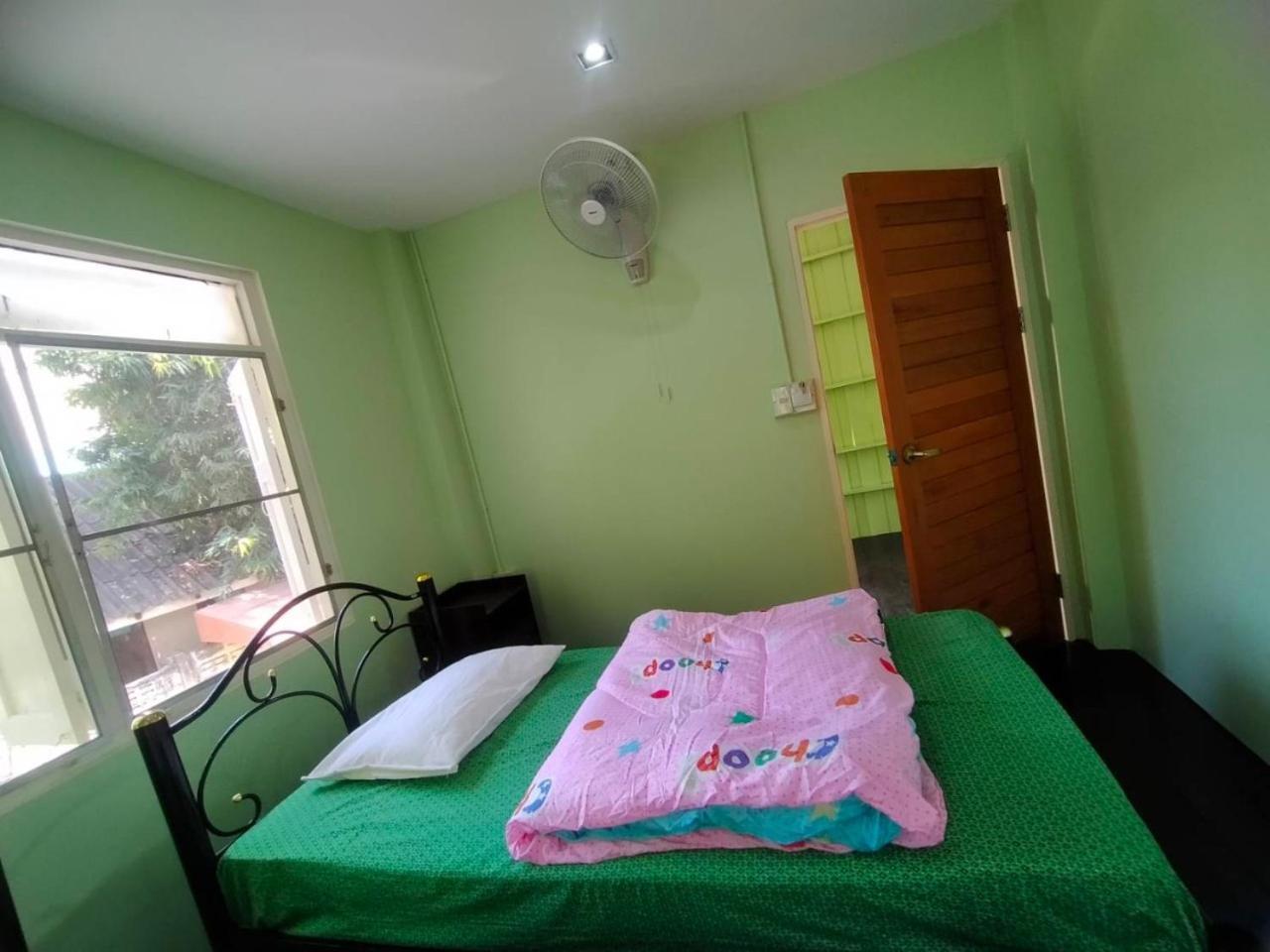 Home Stay At Tapae Chiang Mai Dış mekan fotoğraf