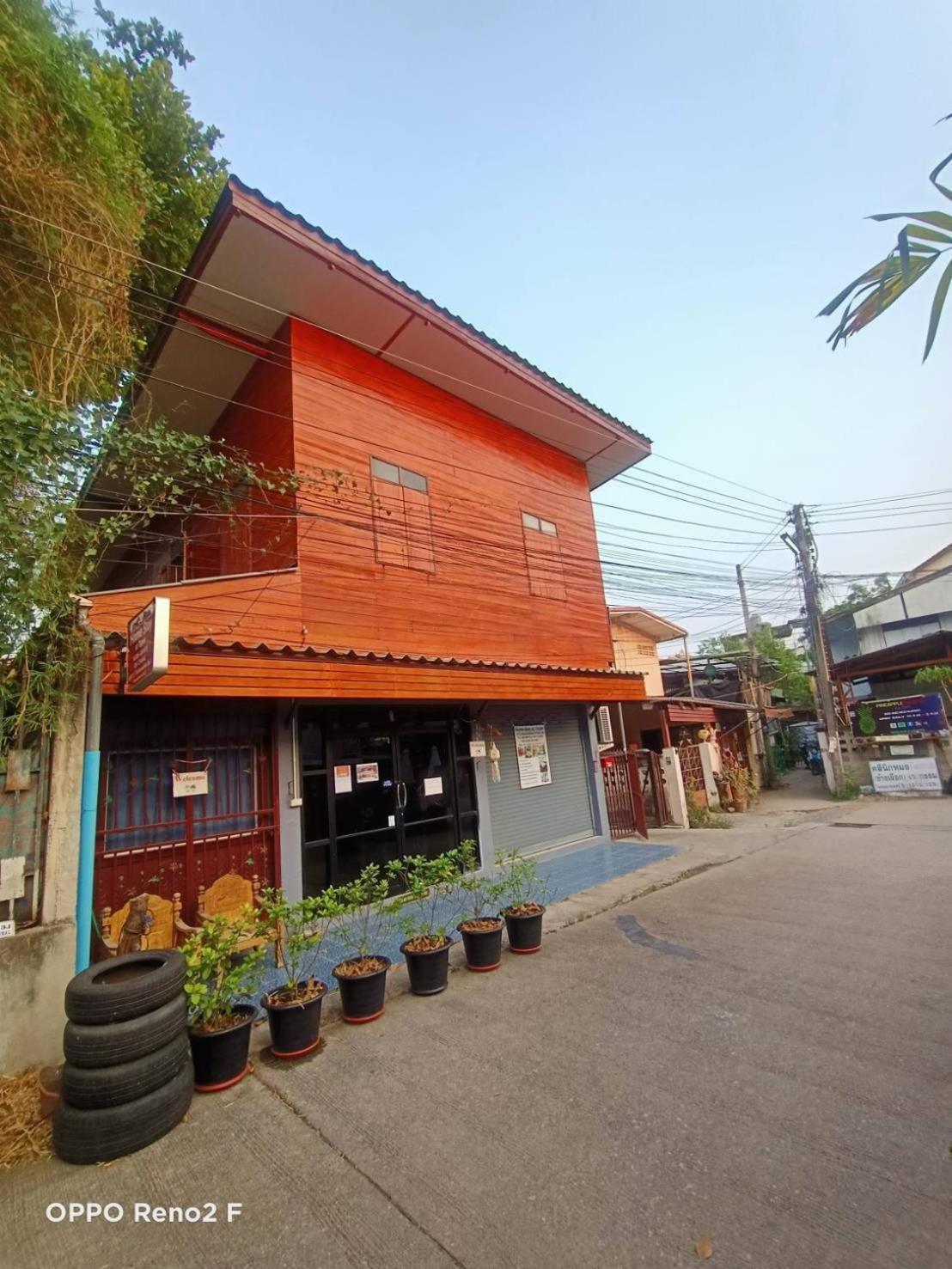 Home Stay At Tapae Chiang Mai Dış mekan fotoğraf